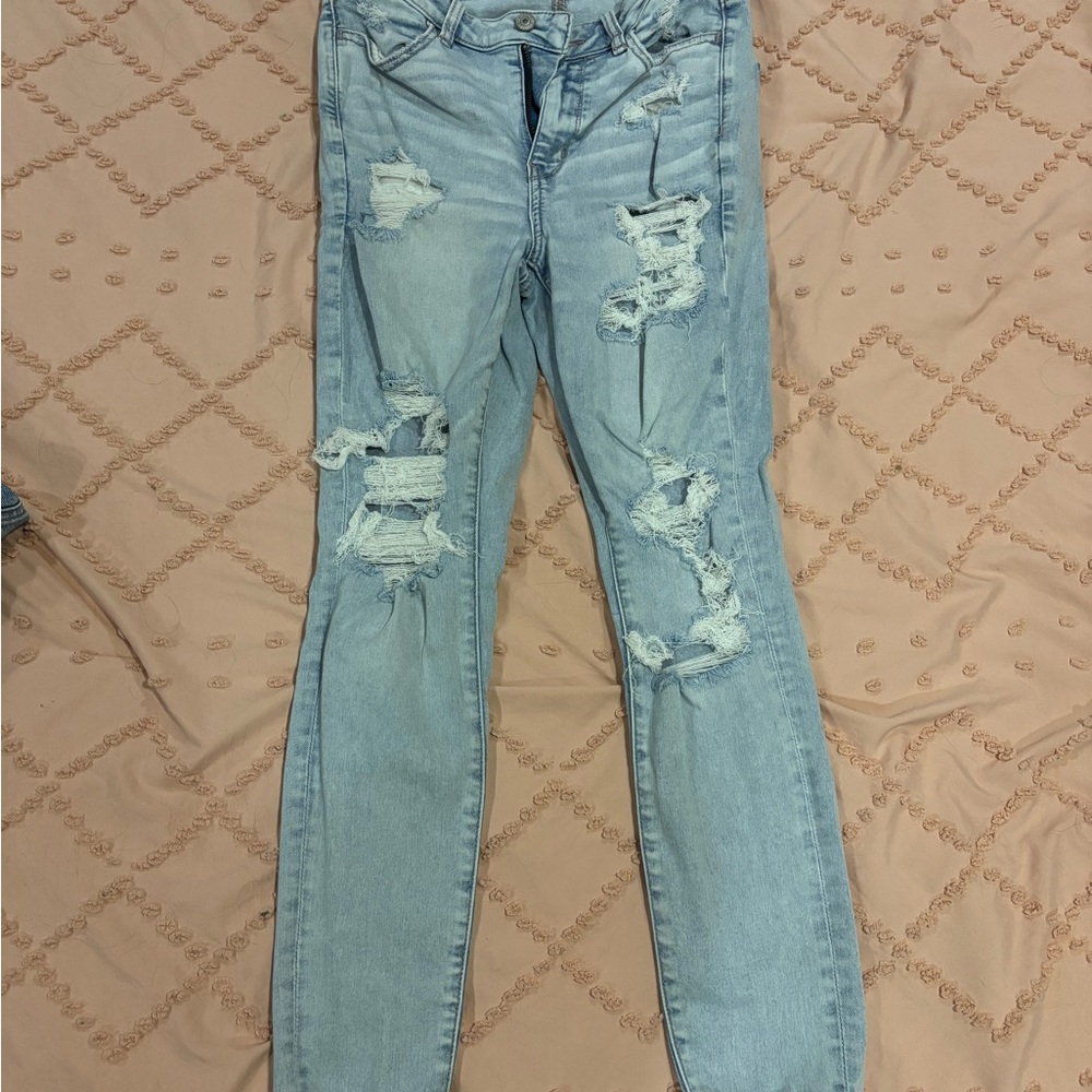 Women’s distressed American Eagle Jeans